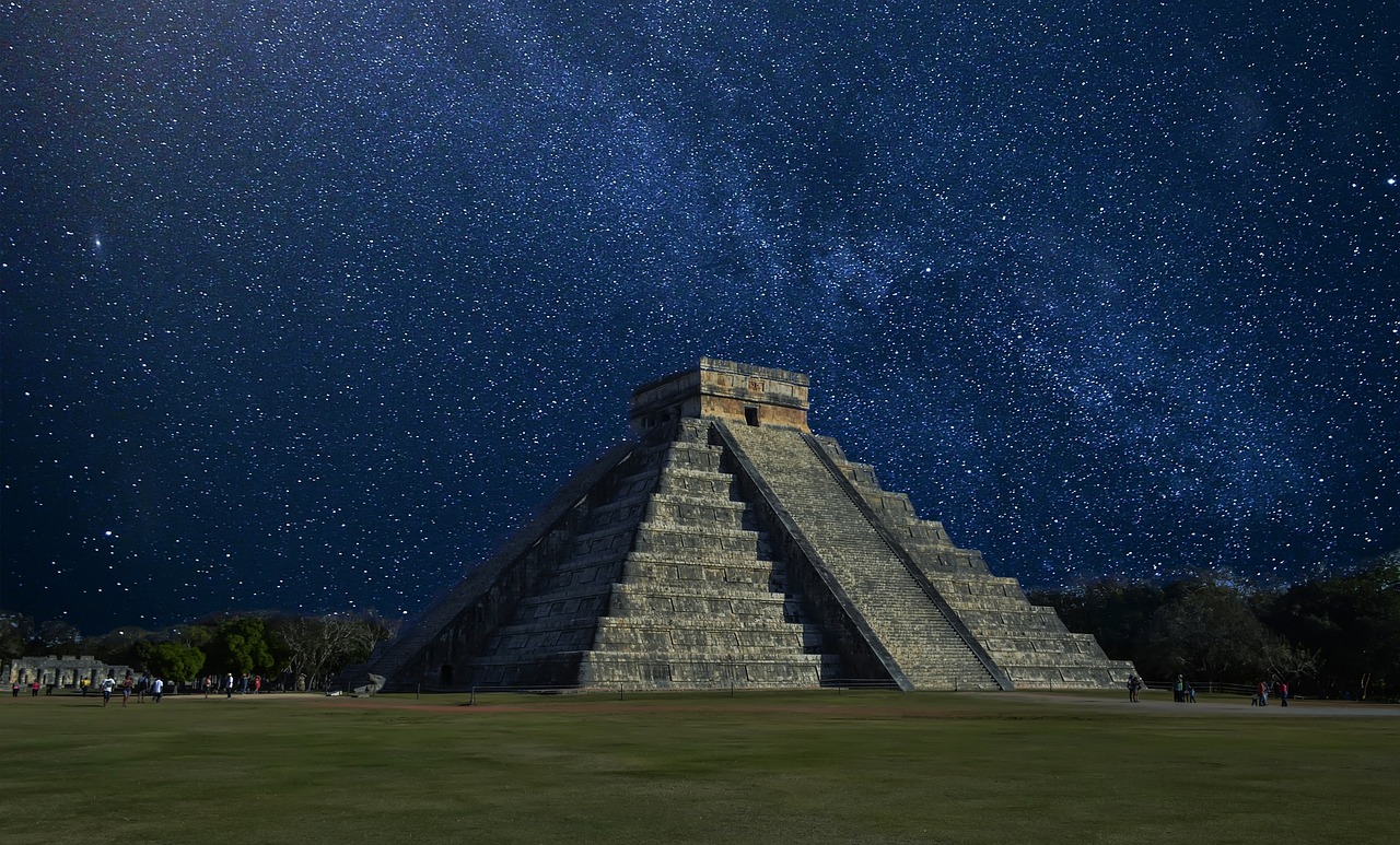 The pyramid of Chichen Itza