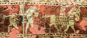 Pazyryk-5 carpet, horsemen detail.jpg