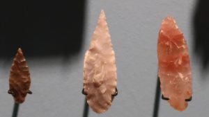Knapped flint arrowheads from the Sarazm site