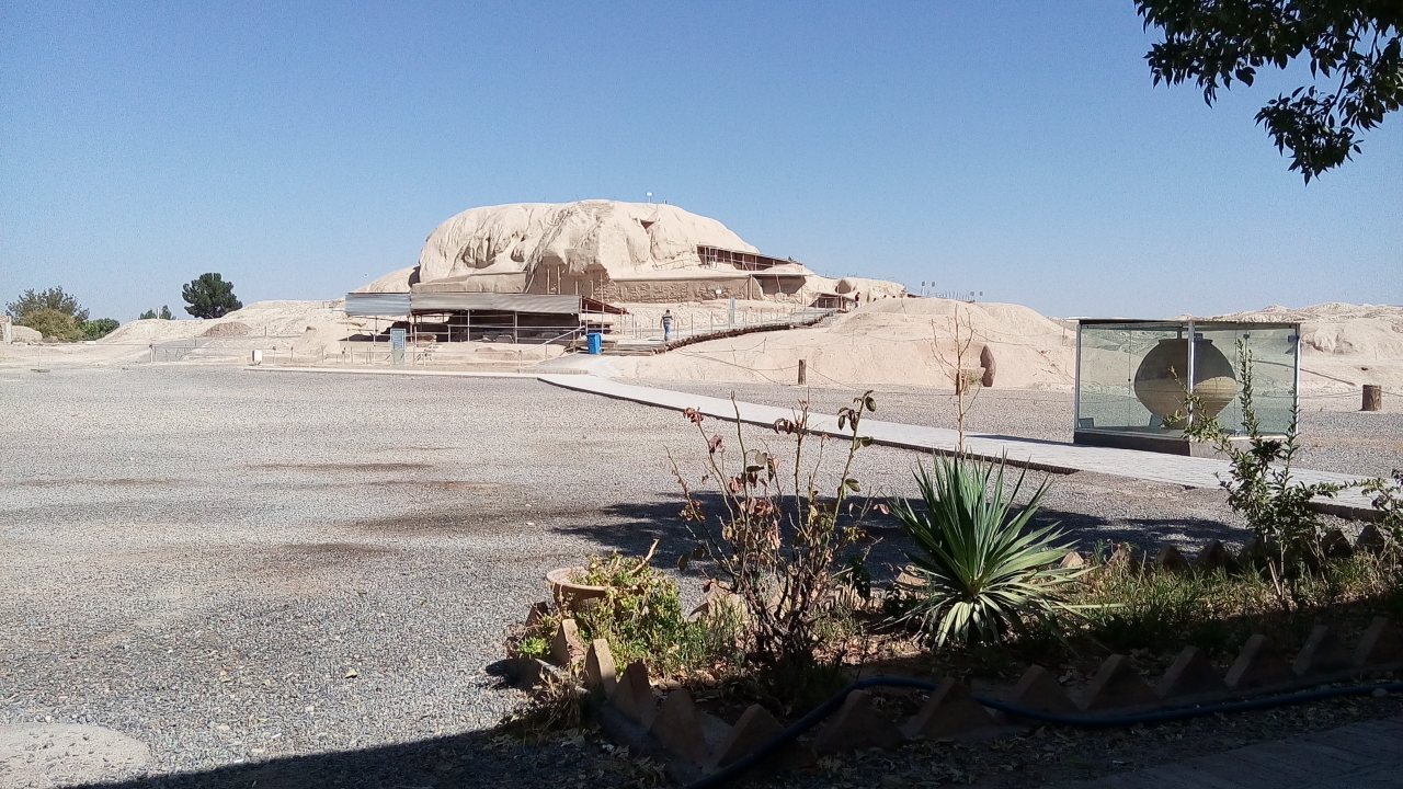 The eroded ancient mound of Tepe Sialk