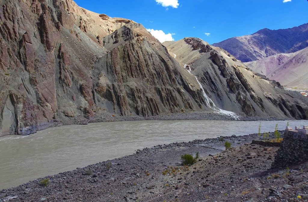 The mighty Indus is the lifeline of the flat, fertile land of Sindh.