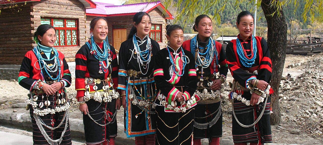 Lhoba women of the Tanyi group, one of the smallest peoples of southeastern Tibet