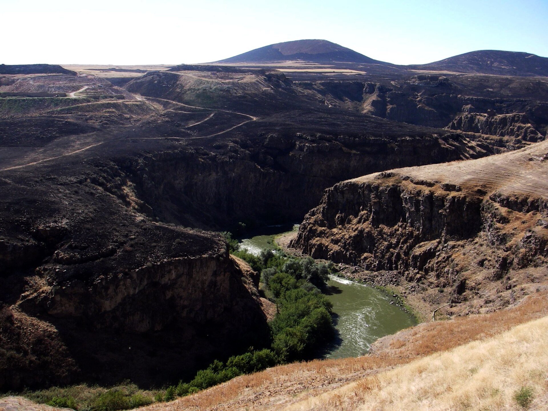 The gorge of the Akhurian River, which marks the border below the ruins of Ani.