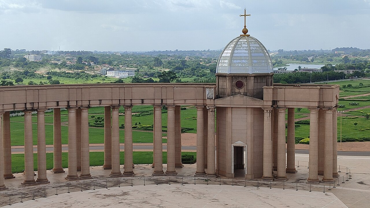 The great basilica of Yamoussoukro, in the Baoulé heartland today.