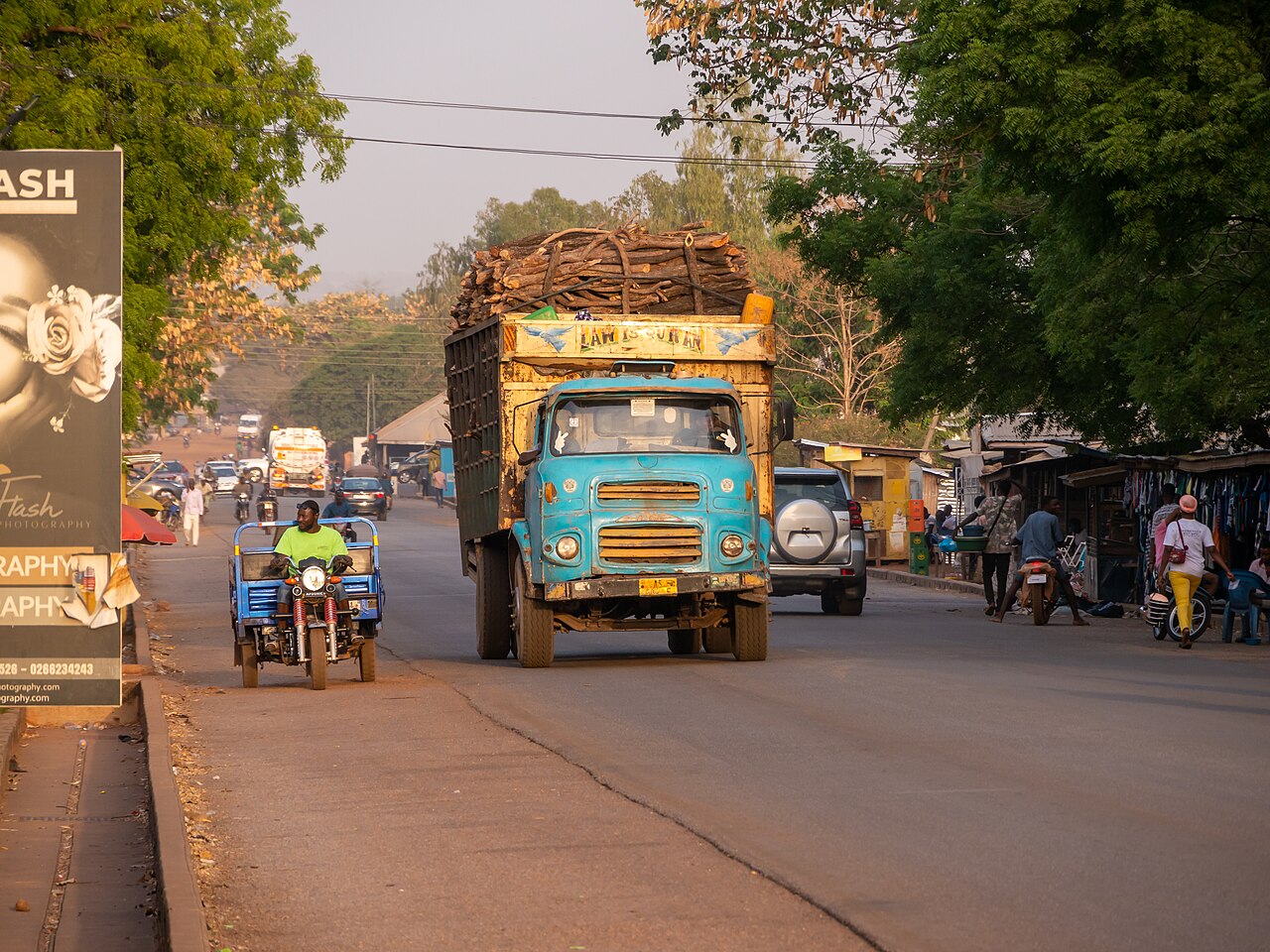 A street in Tamale, the largest city of the Dagomba country.