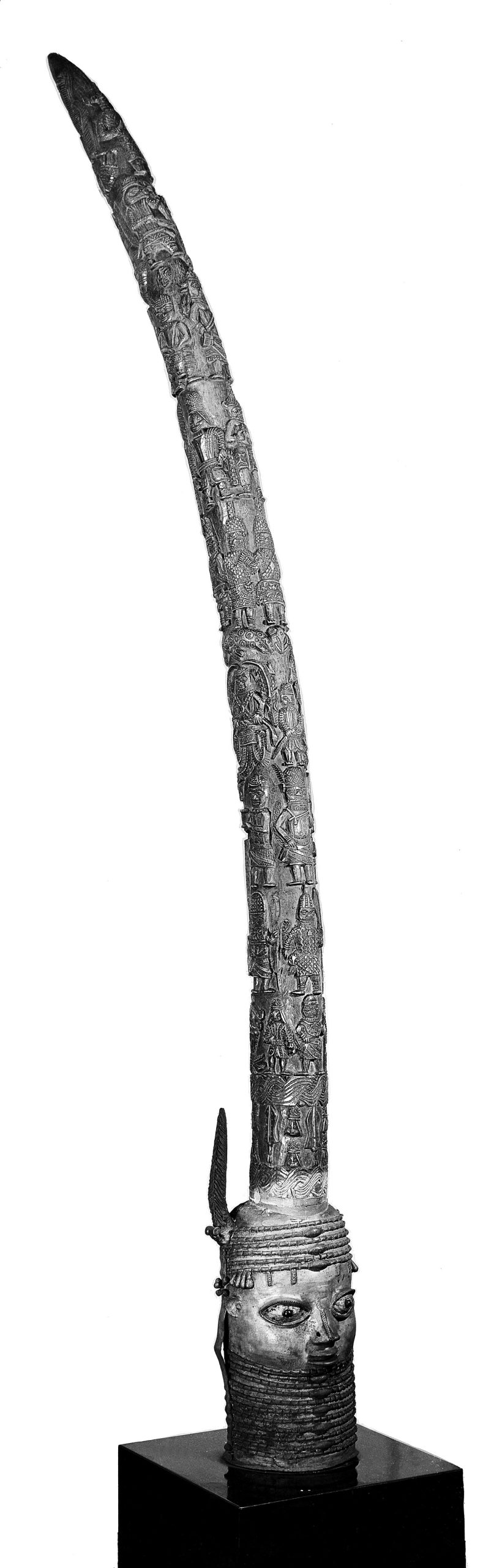 A cast bronze head from Benin, made to honour the Oba and the ancestors.