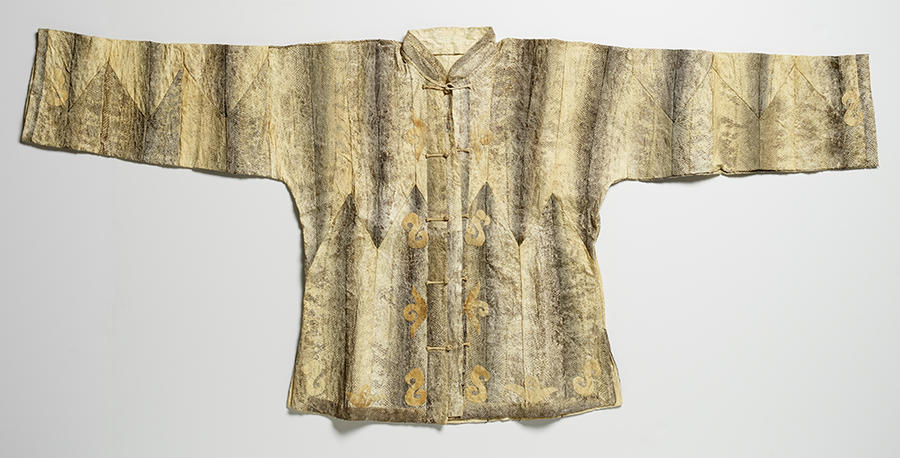 A Hezhen fish-skin jacket, 1875-1900