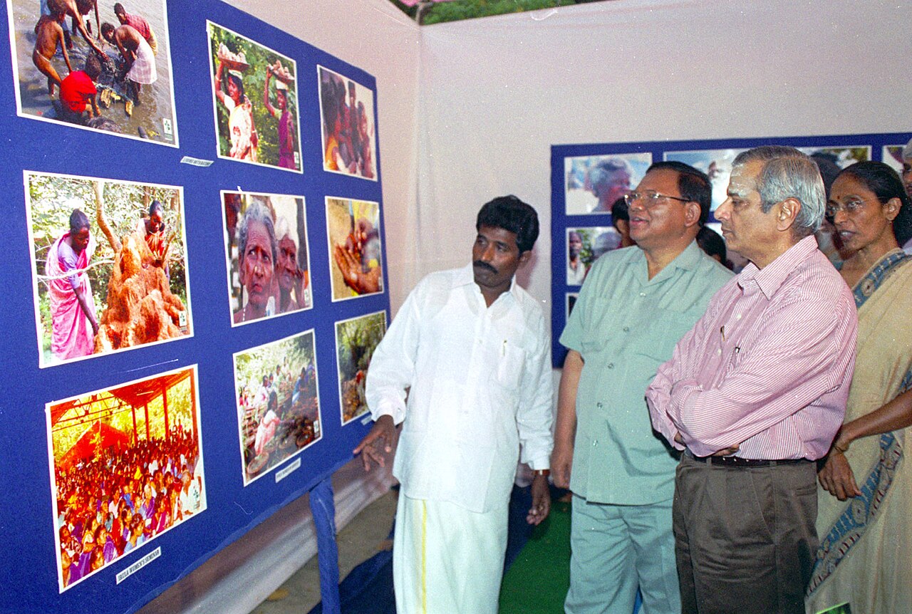 Recognition of the Irula's skills in modern India