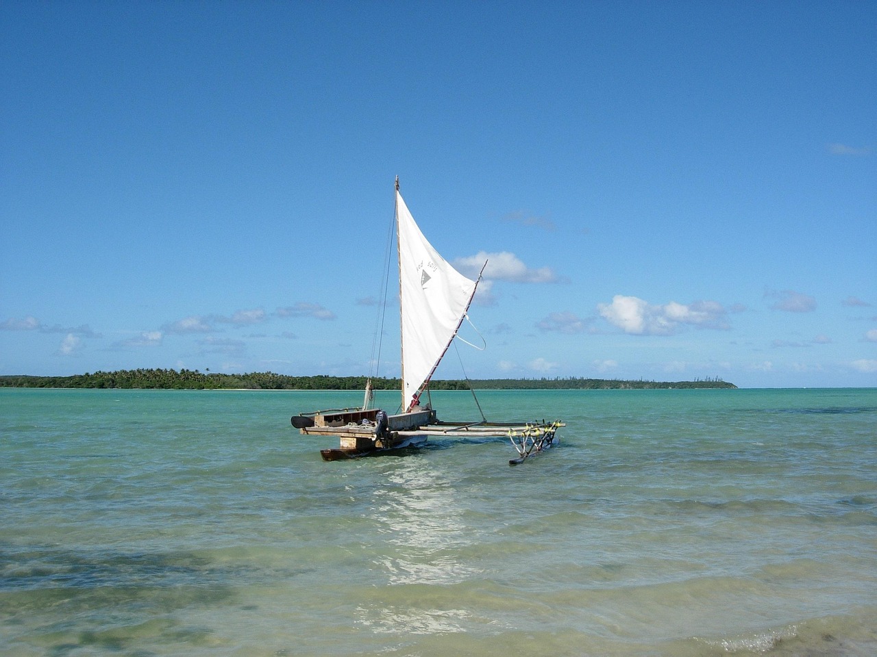 Canoe Isle of Pines