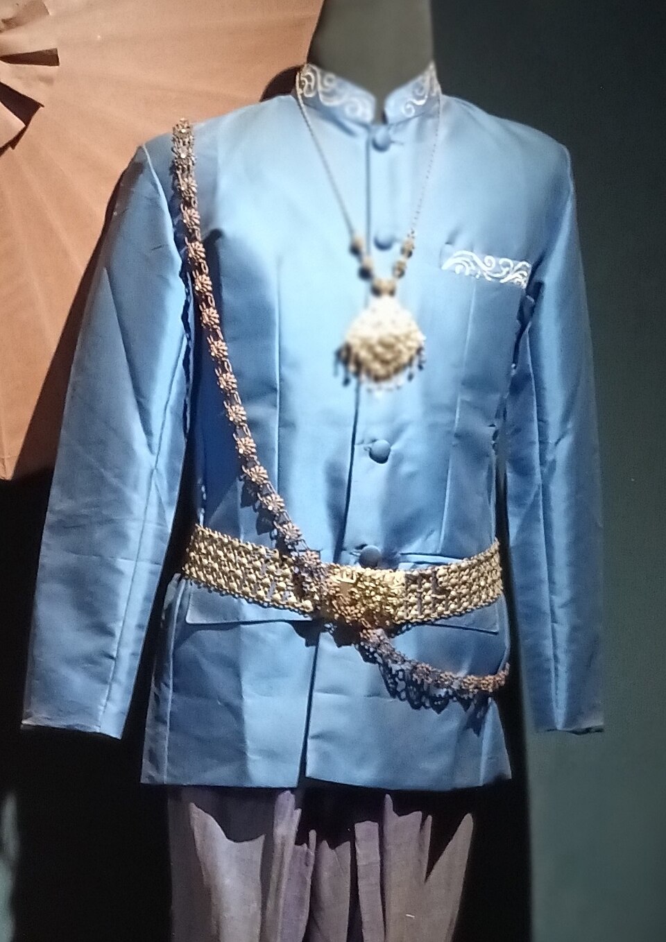 Traditional Khmer dress for women and men