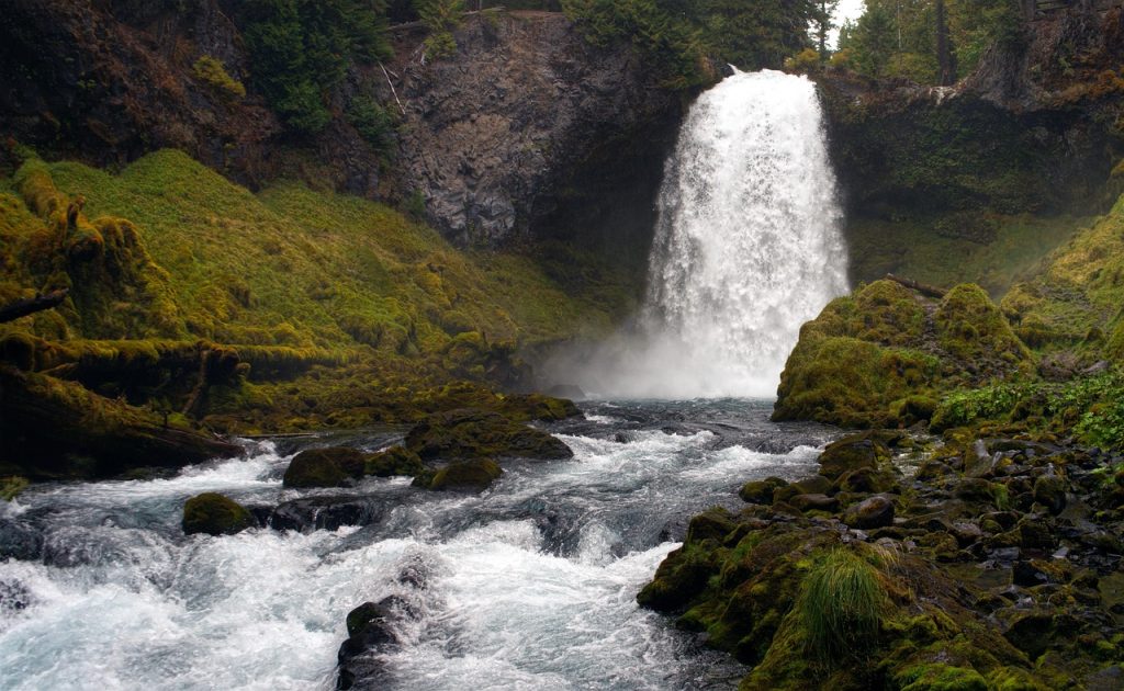 Oregon waterfall today