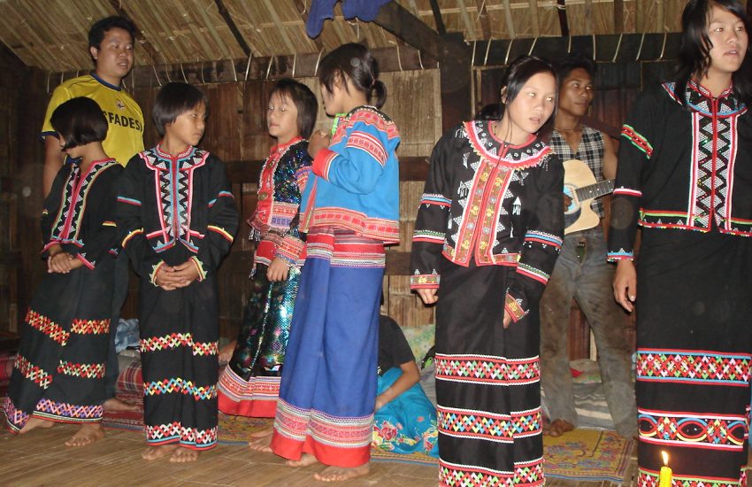 Lahu girls