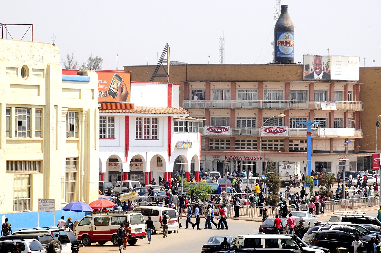 A public square in Lubumbashi, a modern city of the Lunda region.