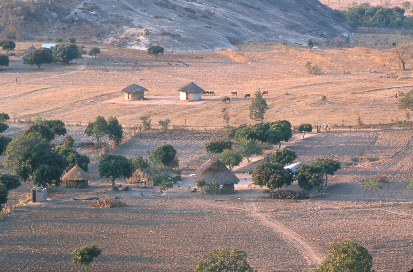 Shona farmland in Zimbabwe; the Ndau are cultivators of the eastern highlands.