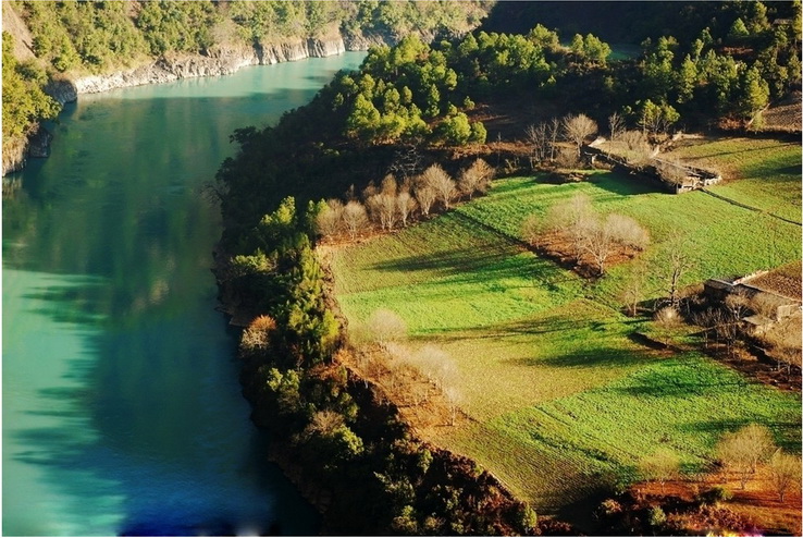 Spring in the Nu river country