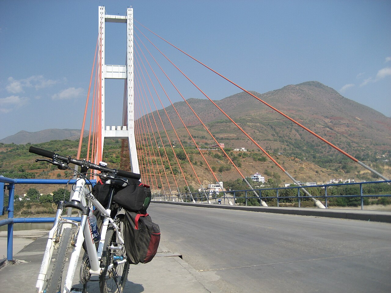 A suspension bridge over the Nu river