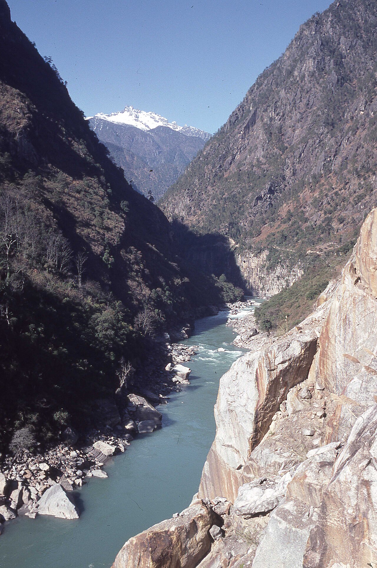 The Nu river at Bingzhongluo