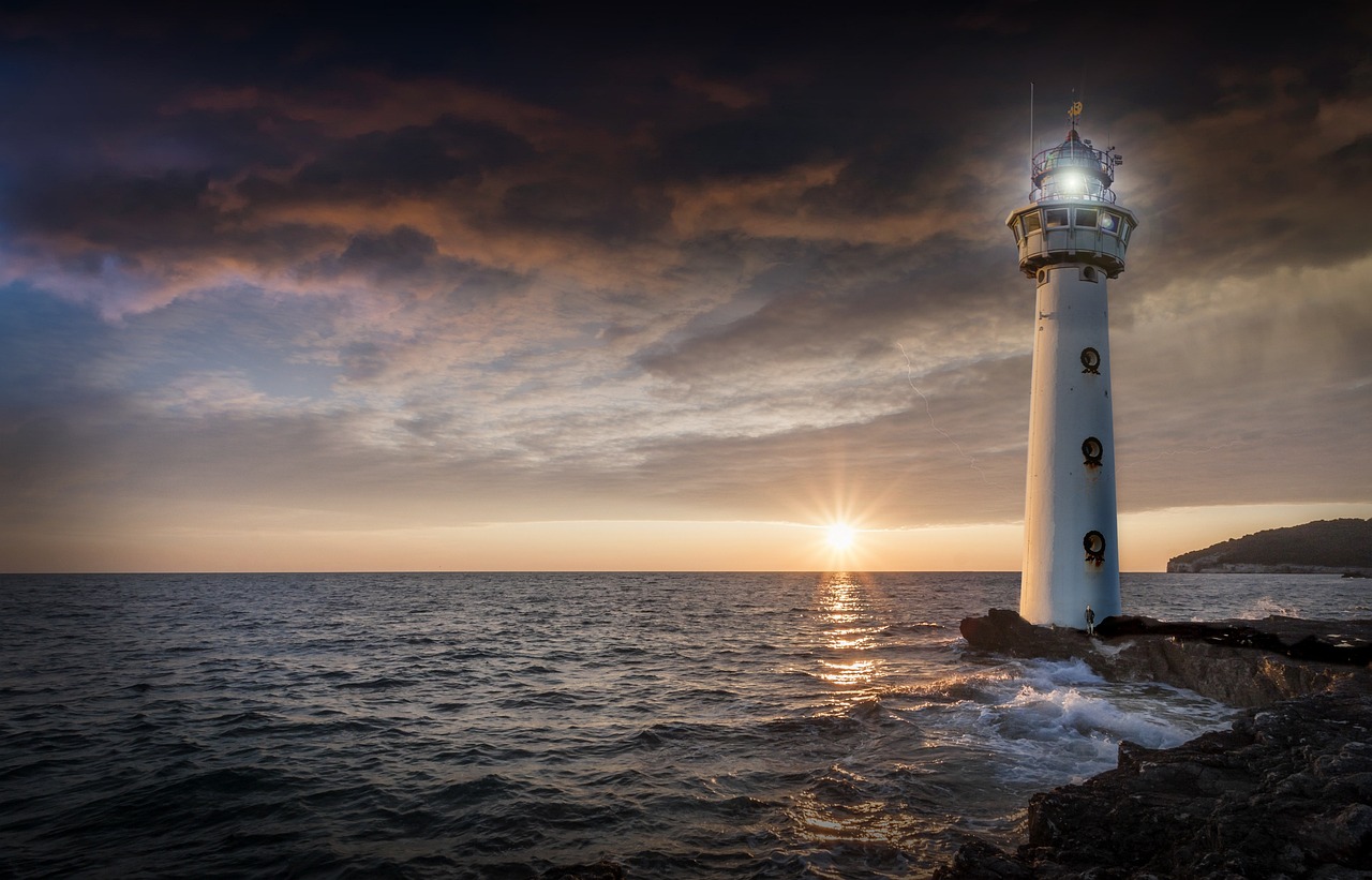 Lighthouse Sea