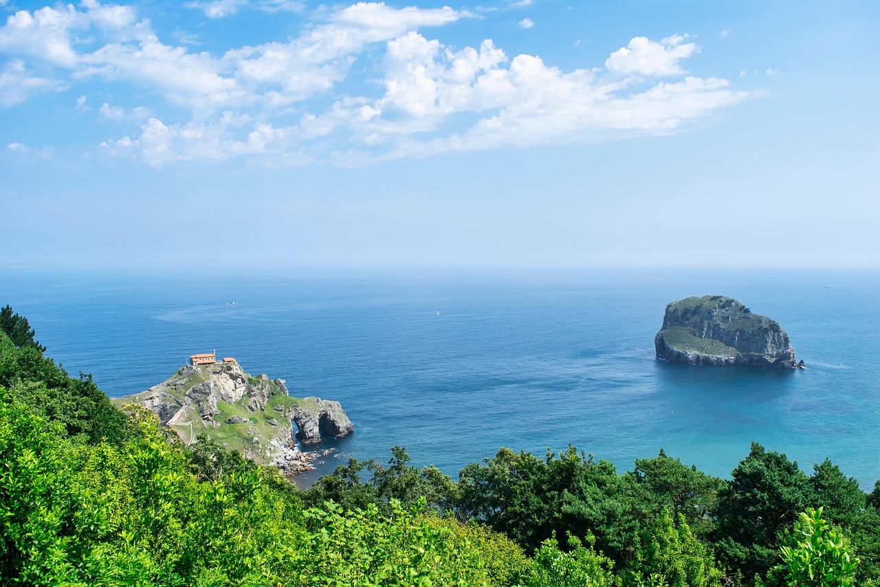 Islet Sea