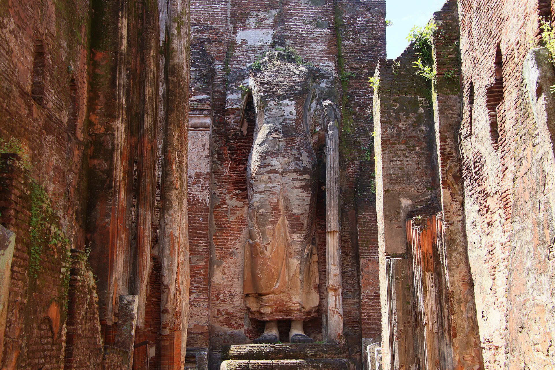 The towering brick walls of the Lankatilaka temple at Polonnaruwa.