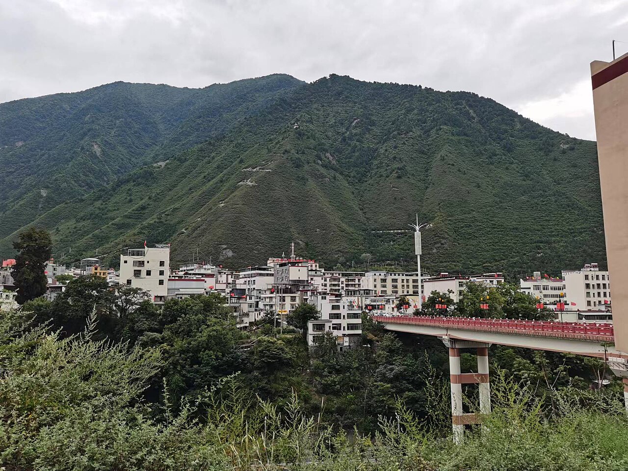 Mao County in the Qiang homeland