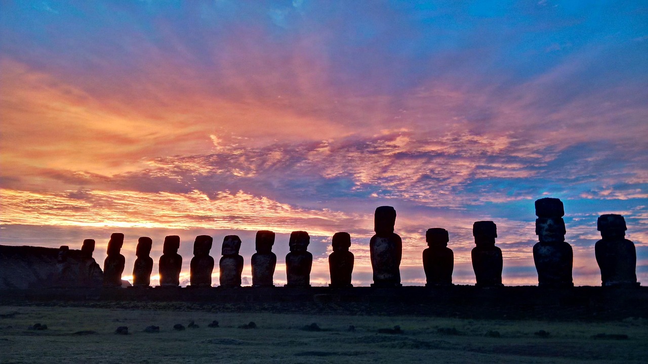 Moai Sunrise