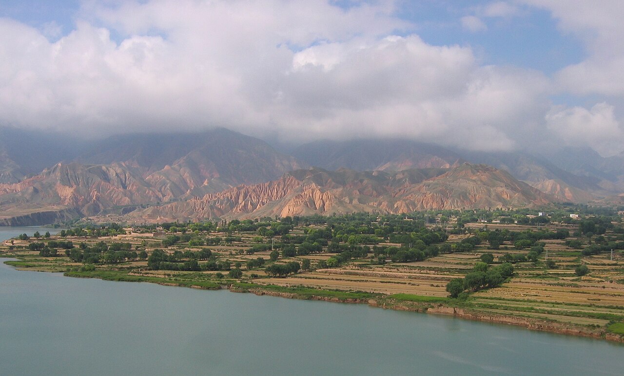 The Yellow River near Xunhua in the Salar country
