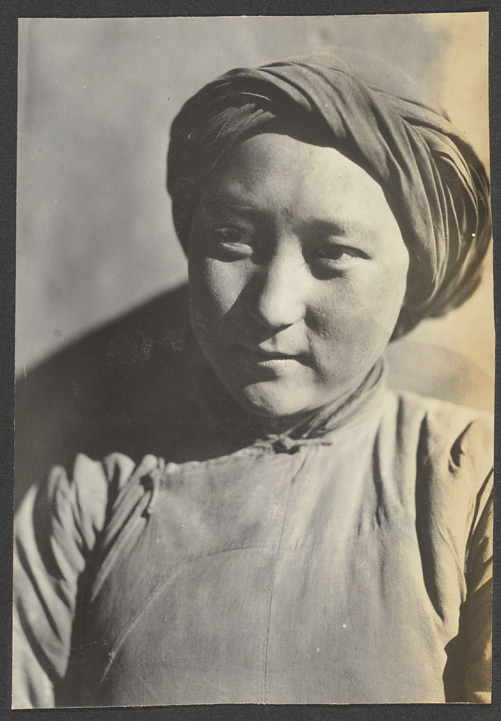 A Salar woman in Qinghai