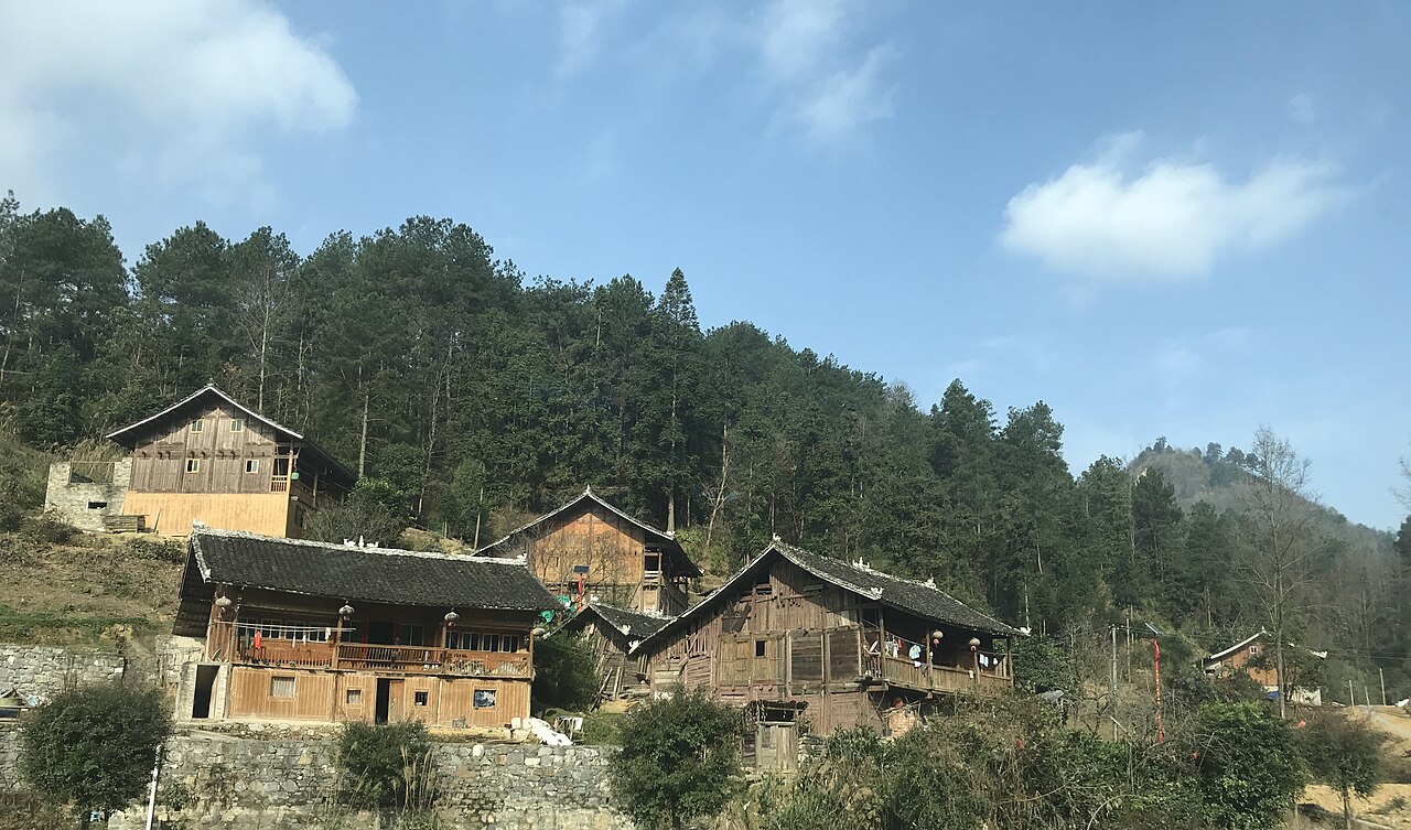 Shui rural architecture at Sandu
