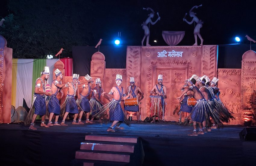 The vigorous dance of the Siddi, heirs to an African drumming tradition