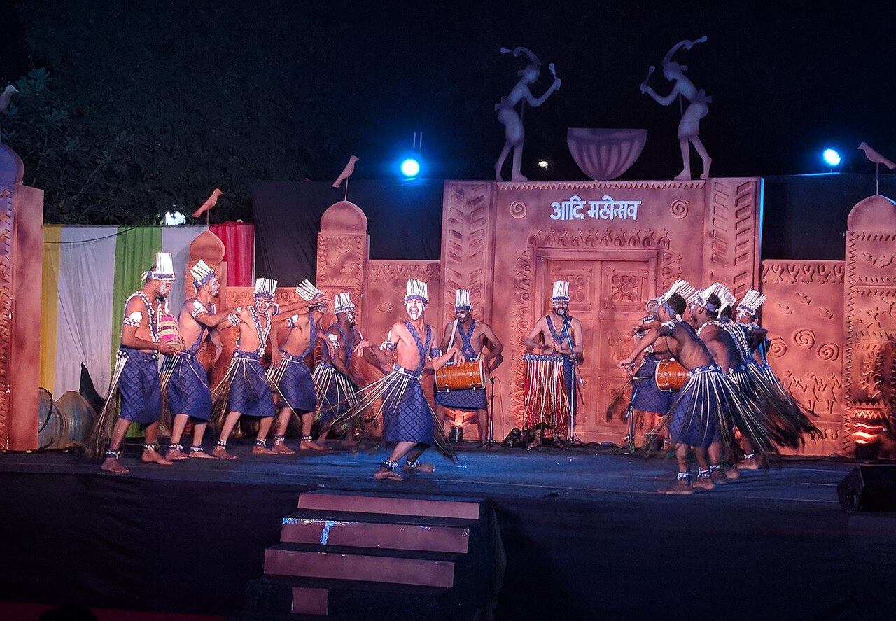 The vigorous dance of the Siddi, heirs to an African drumming tradition