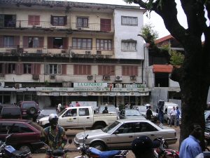 A gathering in Conakry, a Susu city of celebration and commerce.