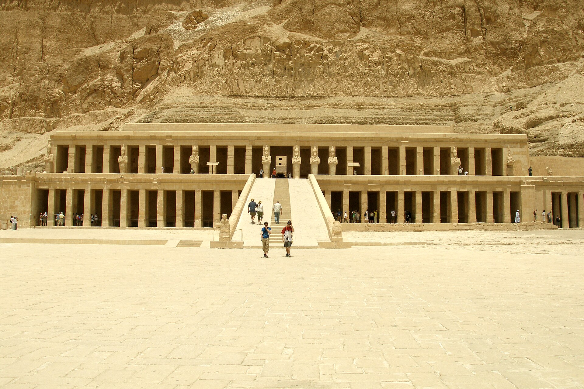 The terraced mortuary temple of Hatshepsut at Deir el-Bahari, beneath the Theban cliffs.