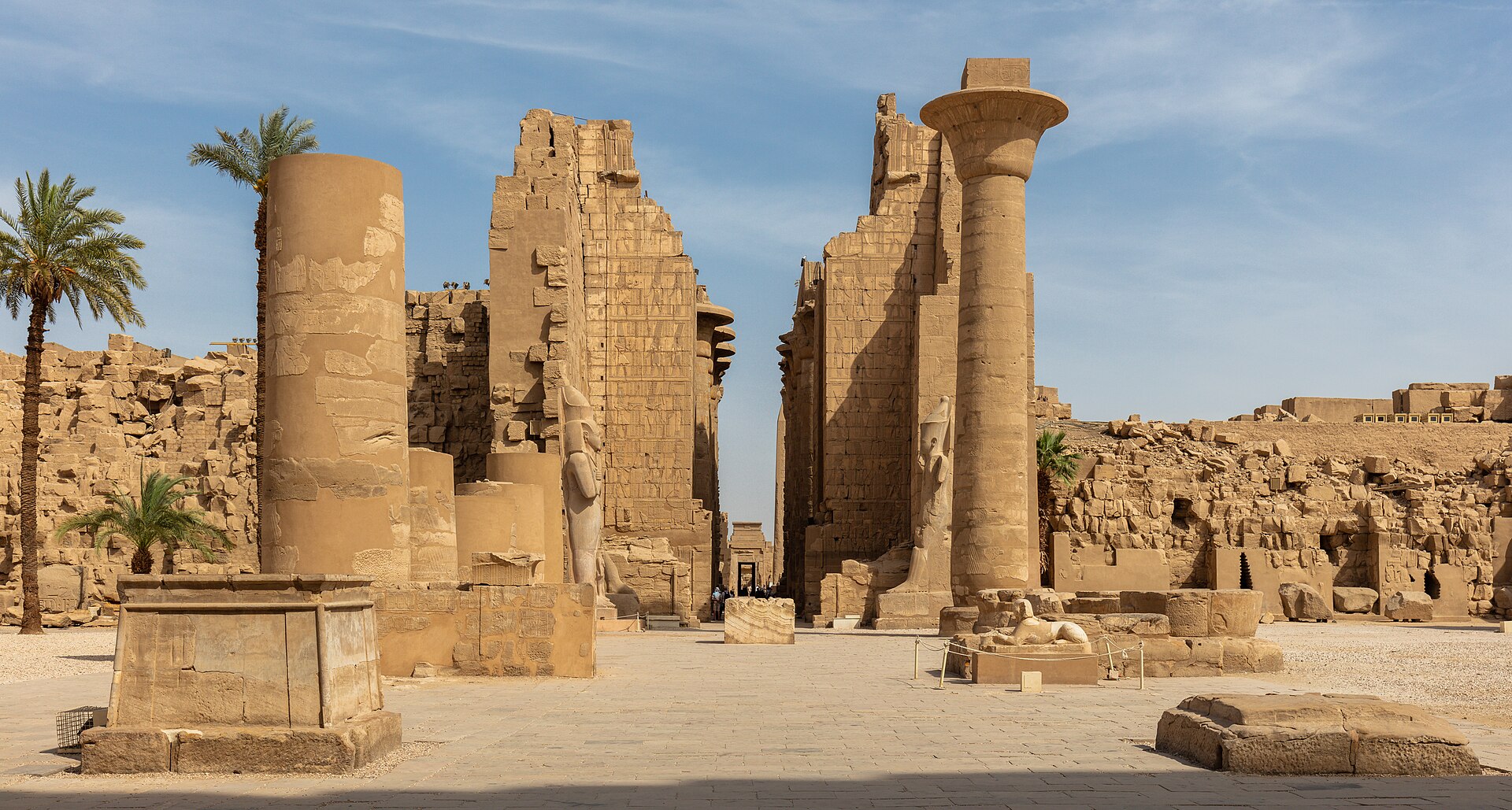 The Great Hypostyle Hall of Karnak, its 134 giant columns raised at ancient Thebes.