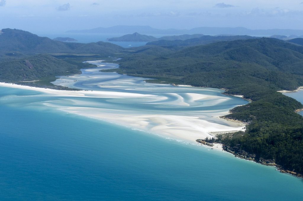 whitsunday island tropical waters