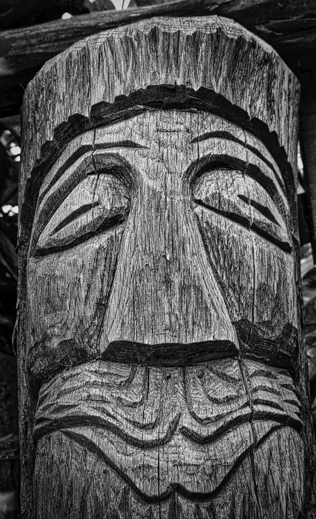Totem Wood photo and picture