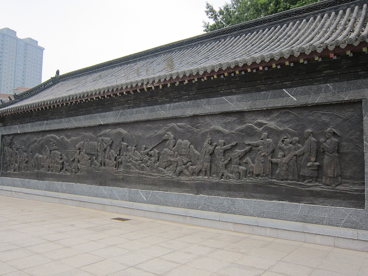The screen wall of a Xibe temple