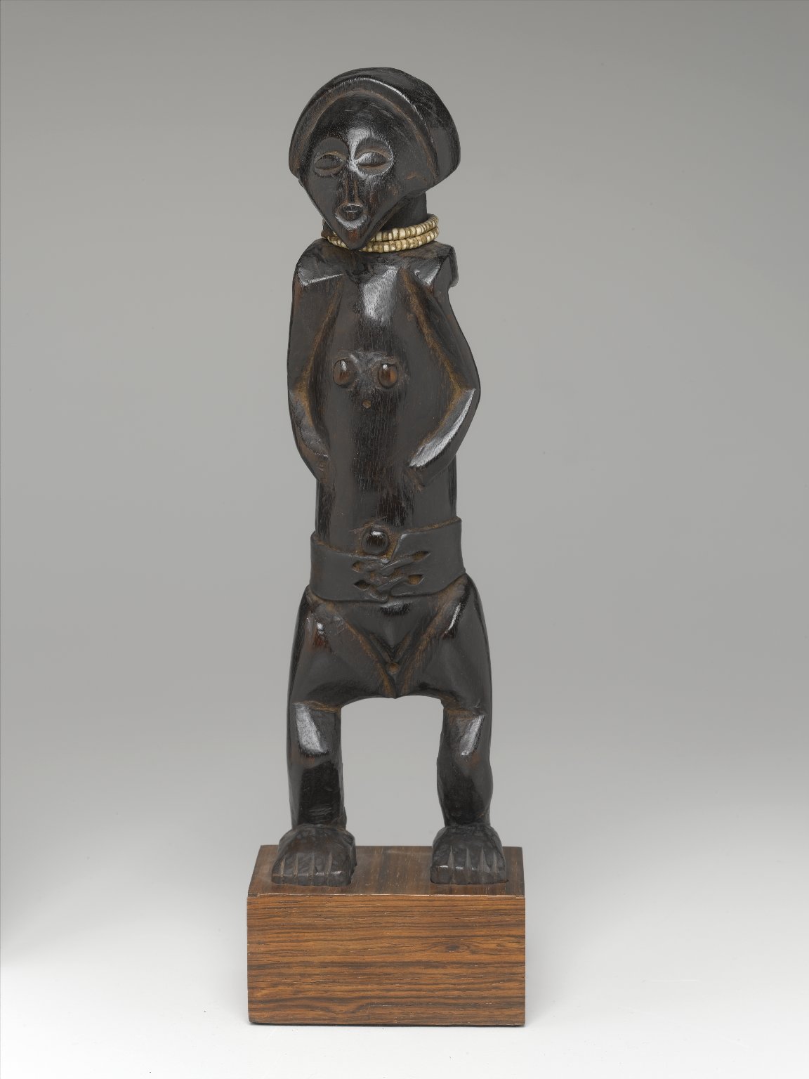 A Zande yanda figure, used by the Mani society in magic and protection.