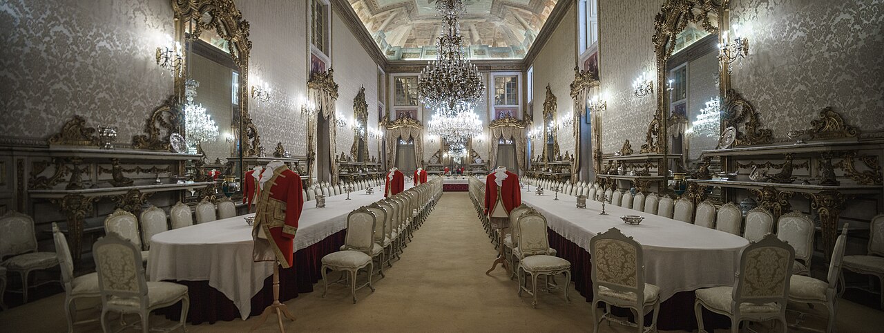 A grand reception hall within Ajuda.