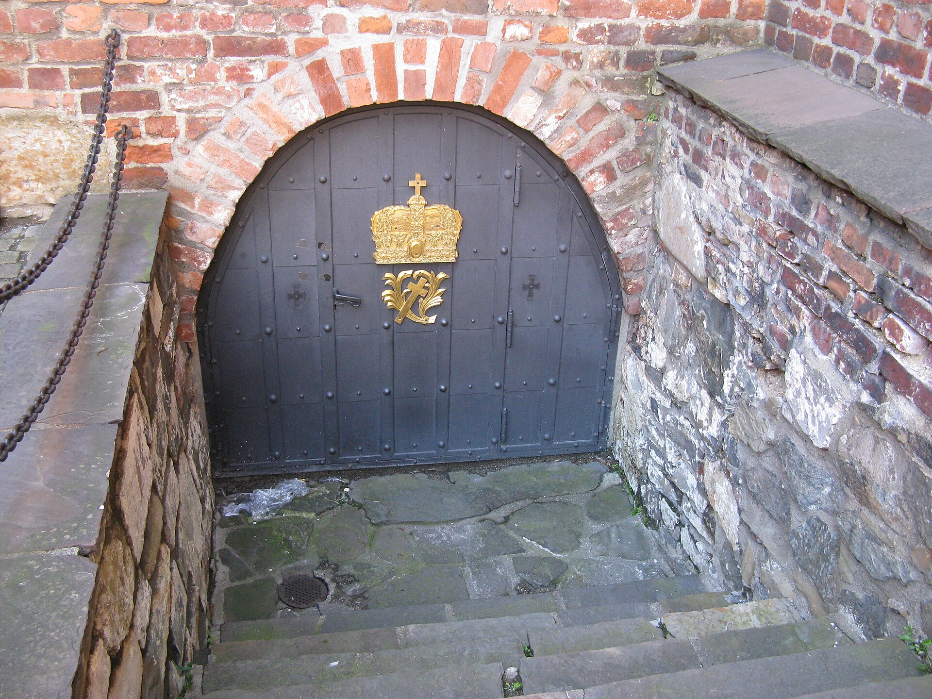 Akershus repeatedly repelled attackers, earning a reputation as unconquerable.