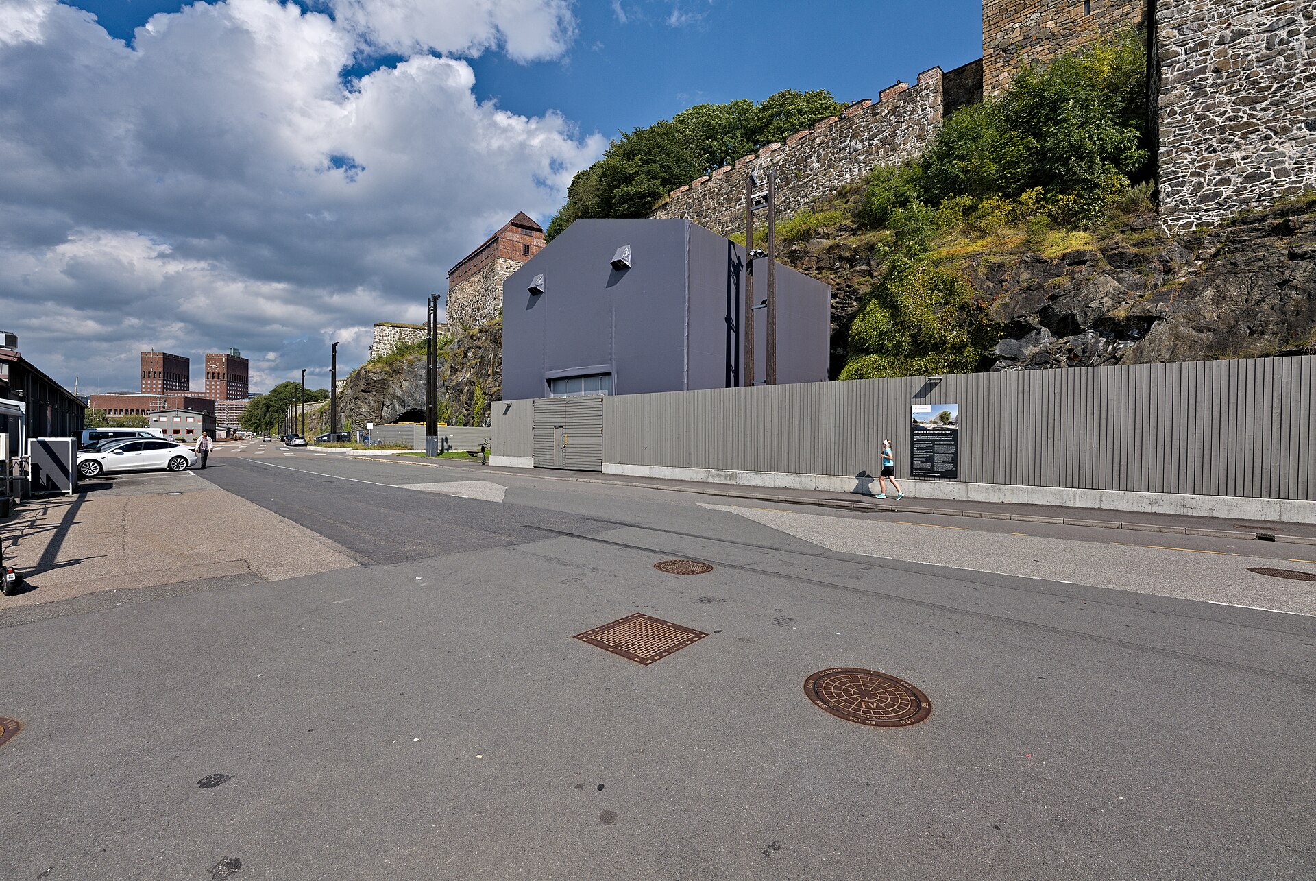 Akershus still hosts guards, ceremonies, and official state occasions.