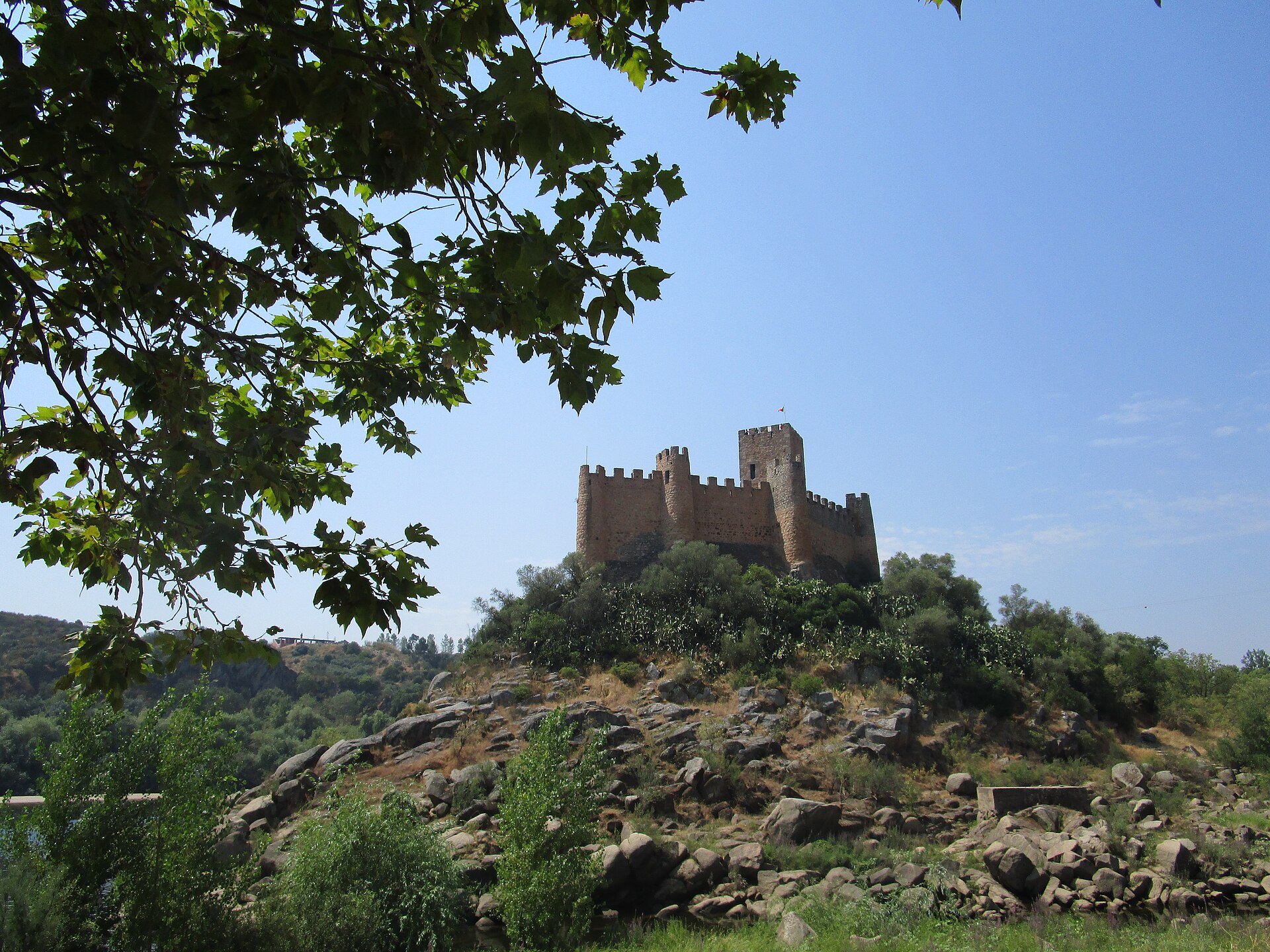 A visit to Almourol is one of the most romantic experiences in Portugal.