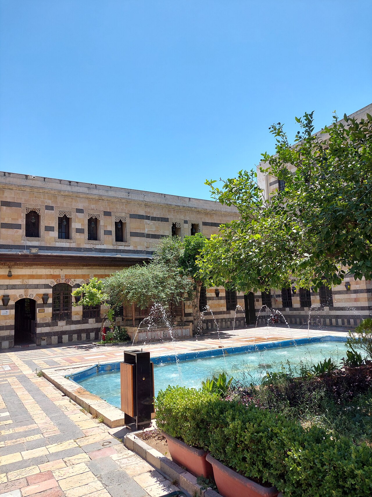 The garden and courtyard of the palace.