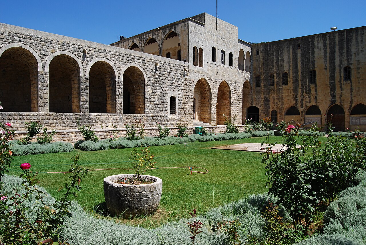 The eastern garden of the palace.