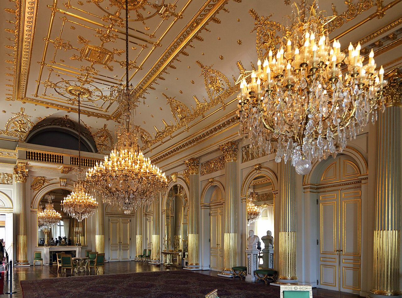 A splendid hall within the Royal Palace.