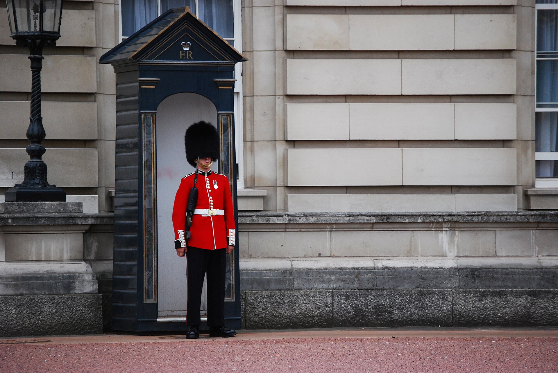Guardsmen at Buckingham Palace