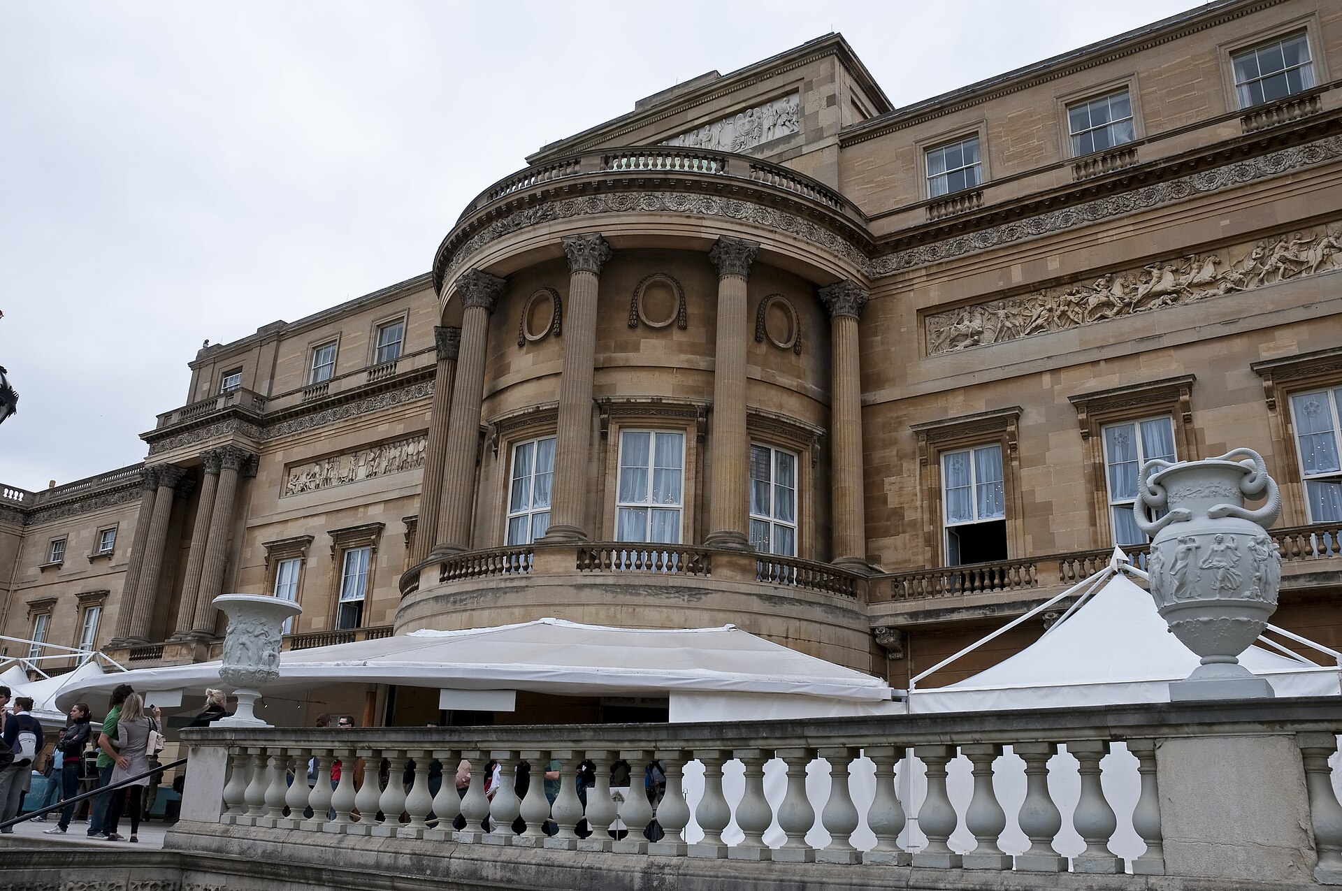 The garden side of the palace