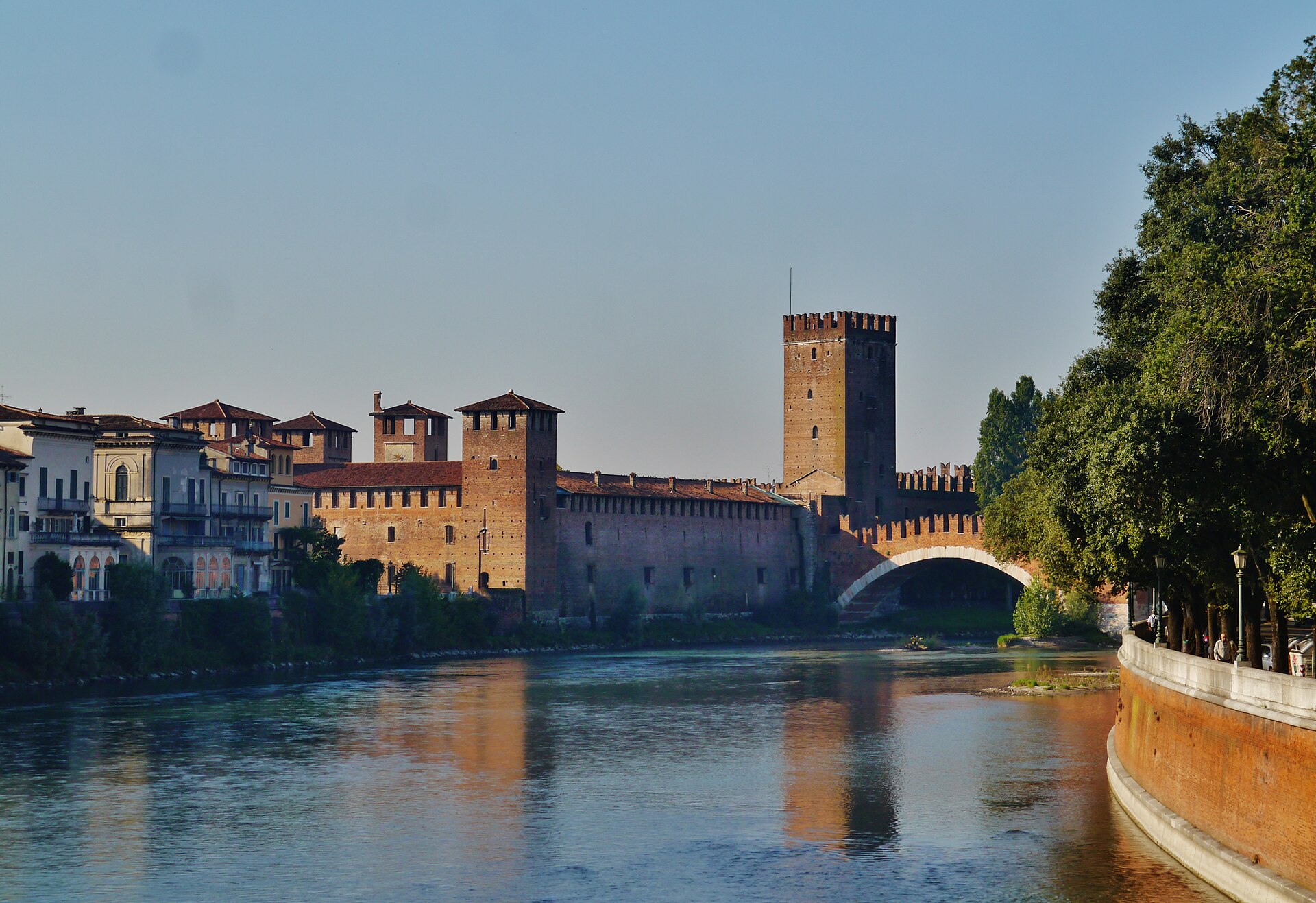 Under Venice, Napoleon, and Austria, the castle served as a military barracks.