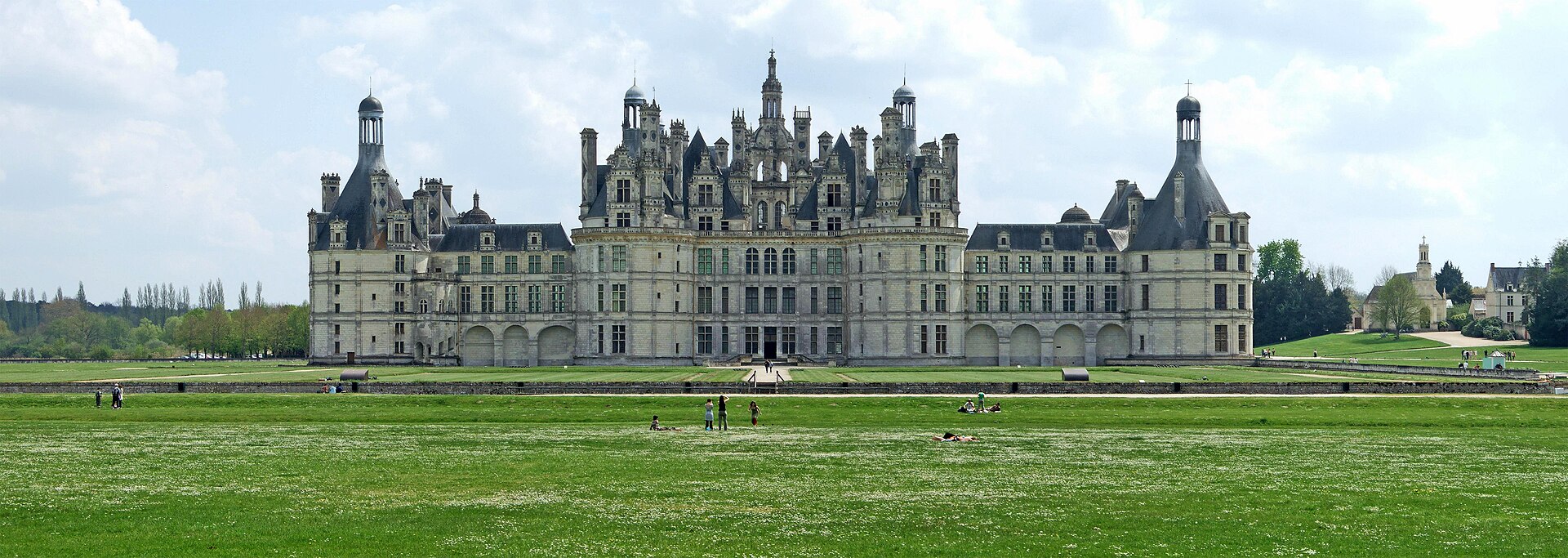 A vast walled forest park surrounds the hunting palace