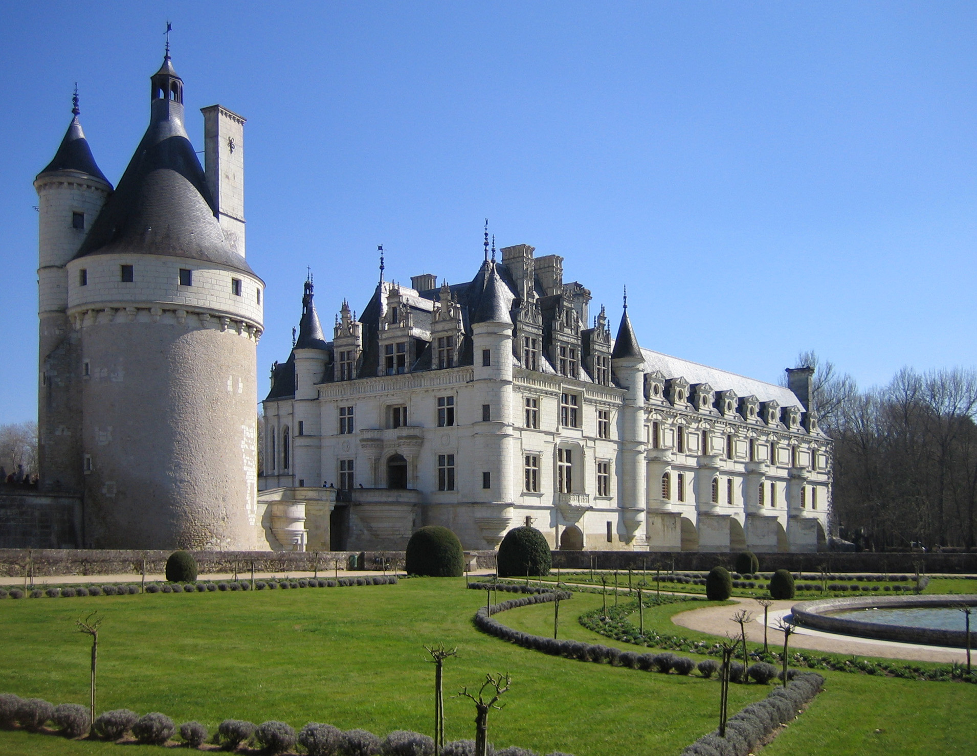 The gallery, gardens and river make Chenonceau unforgettable